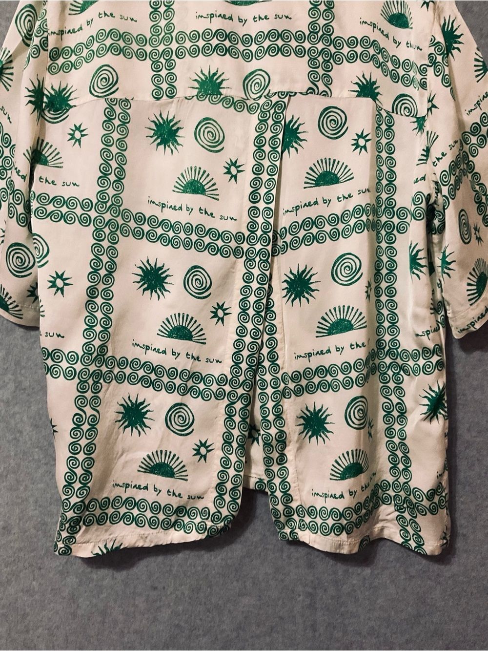 Anthropologie Button Front Sun Print Shirt open back Cream and Green Sz L - Picture 7 of 10